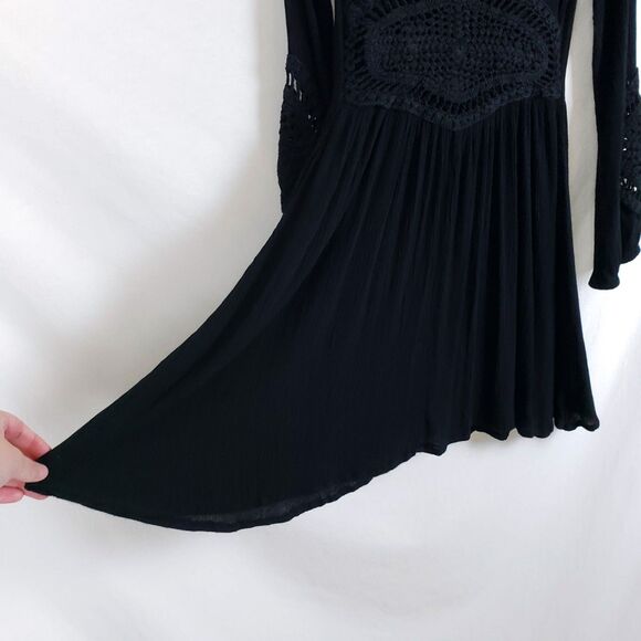 Volcom Babydoll Dress Womens M Black Gauze Y2K Beach Crochet Flowy Deep V - Picture 5 of 12